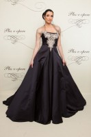 /album/cierne-saty/jnkrq63dqezr51cb9piemq-jpg/